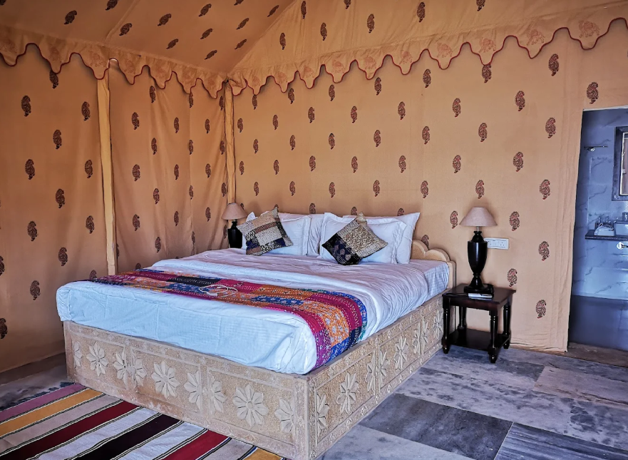 1 x Luxury  Cottages